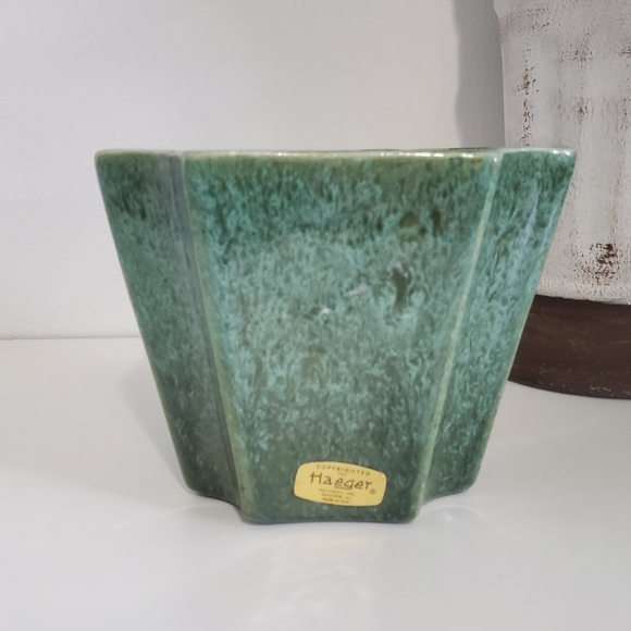 Vintage Haeger USA Green Square Planter - Picture 2 of 6